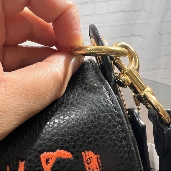 Coach X Jean-Michel Basquiat Kleo famous shoulder/cross body Bag 17 limited edit - Picture 11 of 16